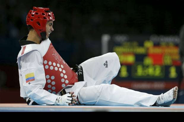 AP - Satisfacción, alegría y suspenso se vivió durante el combate que le dio la medalla de bronce al colombiano.
