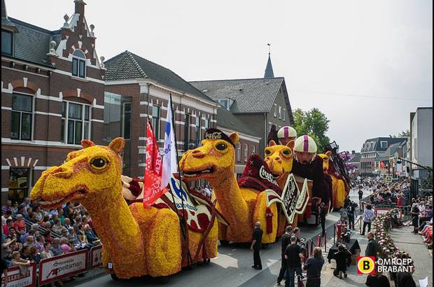 Jesse van Kalmthout, Omroep Brabant - Desfile de los gigantes de flores en Zundert, Holanda. La gran parada se realiz&#243; el primer domingo de septiembre como es tradici&#243;n hace 73 a&#241;os en dicha ciudad.