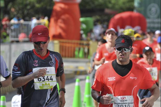 Esteban Jaramillo y Sebasti&#225;n Salazar - M&#225;s de 10 mil competidores se dieron cita en esta hist&#243;rica cita deportiva que se corr&#237;a en las modalidades de 5, 10, 21 y 42 kil&#243;metros.