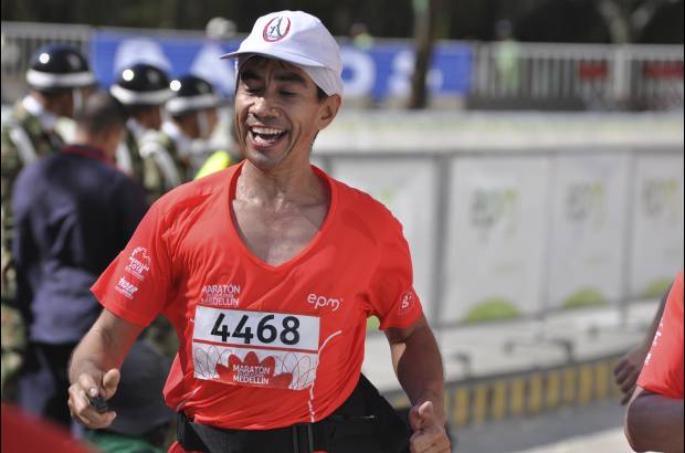 Esteban Jaramillo y Sebasti&#225;n Salazar - M&#225;s de 10 mil competidores se dieron cita en esta hist&#243;rica cita deportiva que se corr&#237;a en las modalidades de 5, 10, 21 y 42 kil&#243;metros.