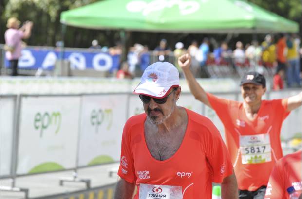Esteban Jaramillo y Sebasti&#225;n Salazar - M&#225;s de 10 mil competidores se dieron cita en esta hist&#243;rica cita deportiva que se corr&#237;a en las modalidades de 5, 10, 21 y 42 kil&#243;metros.