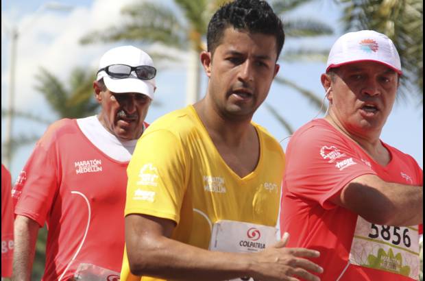 Esteban Jaramillo y Sebasti&#225;n Salazar - M&#225;s de 10 mil competidores se dieron cita en esta hist&#243;rica cita deportiva que se corr&#237;a en las modalidades de 5, 10, 21 y 42 kil&#243;metros.