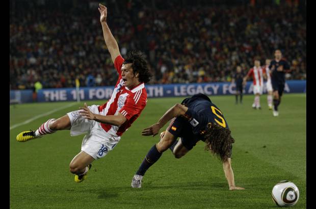 AP - La selecci&#243;n espa&#241;ola era la favorita en las apuestas a ganar el t&#237;tulo antes del comienzo, pero la derrota del debut contra Suiza ech&#243; por tierra las esperanzas de los europeos de levantar la Copa. Sin embargo, lograron recuperarse y ahora luchar&#225;n por un lugar en la final.