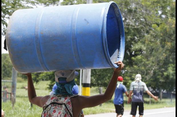 Donaldo Zuluaga - Así mismo, se confirmó que los comerciantes del municipio de Caucasia se unieron al paro de los mineros con el fin de presionar porque se hagan efectivas las peticiones de este sector.