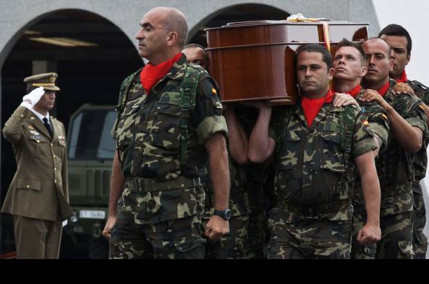 Reuters - Espa&#241;a tiene 1.550 soldados en la Fuerza Internacional de Asistencia a la Seguridad en Afganist&#225;n, de Naciones Unidas y bajo direcci&#243;n de la Otan.