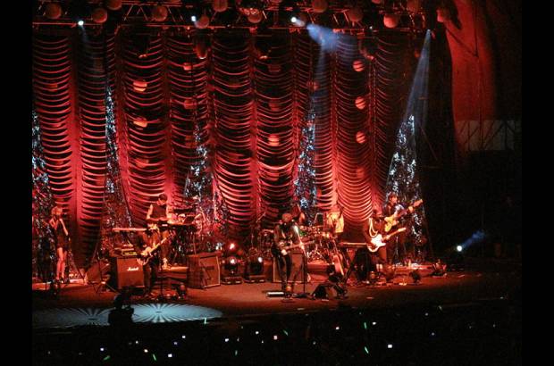 Claudia Mar&#237;a Arango - El 11 de mayo de 2010, Gustavo Cerati se present&#243; por &#250;ltima vez en Medell&#237;n llenando la Plaza de Toros La Macarena con el mejor rock en espa&#241;ol. Cerati muri&#243; este jueves despu&#233;s de permanecer 4 a&#241;os en coma.