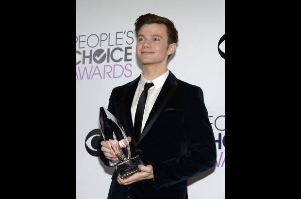 Reuters y AP - Chris Colfer gan&#243; el premio a mejor actor de comedia en televisi&#243;n por la serie Glee.