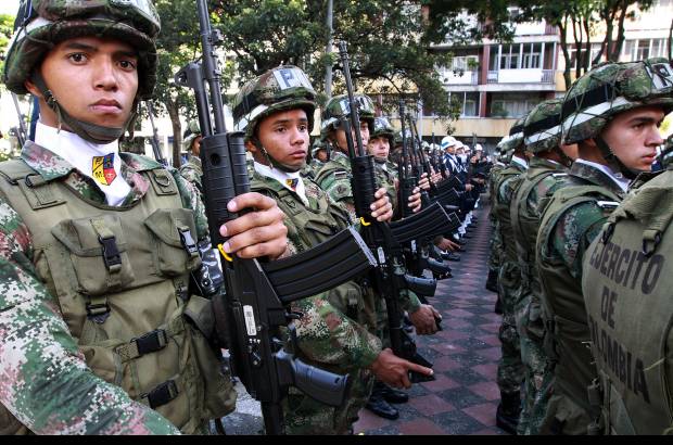 R&#243;bison S&#225;enz - En el acto estuvieron representantes de las Fuerzas Armadas, entre ellas el Ej&#233;rcito Nacional.