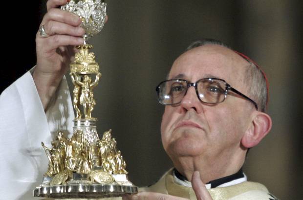 REUTERS - De 76 a&#241;os, el excardenal es un hombre austero, de marcada espiritualidad y apegado a las tradiciones seculares del catolicismo.