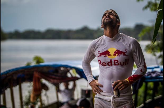 FOTO CORTESIA - COLPRENSA - &#34;Estar en el Amazonas es un sue&#241;o hecho realidad. Es una experiencia que me llevo para siempre. Toda mi vida quise saltar desde una plataforma natural y qu&#233; mejor que hacerlo desde los emblem&#225;ticos &#225;rboles del pulm&#243;n del mundo&#34;, afirm&#243; Duque.