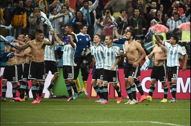 AFP - Luego de 120 minutos sin goles, Argentina se impuso 4-2 ante Holanda en la definici&#243;n desde los 12 pasos.