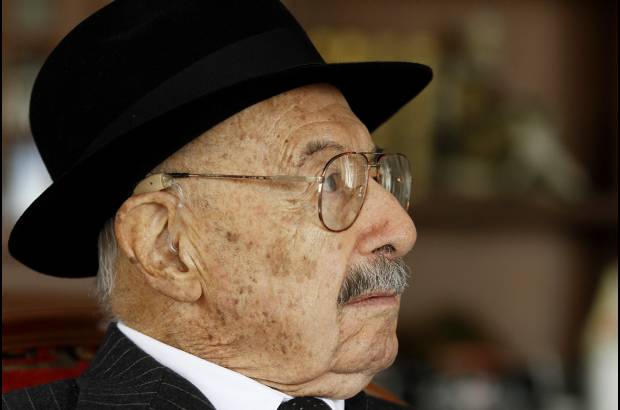 Donaldo Zuluaga - Su memoria fue prodigiosa, como sus herencias, que no son en dinero sino en saberes, en inteligencia, en sus libros y en sus lecturas.