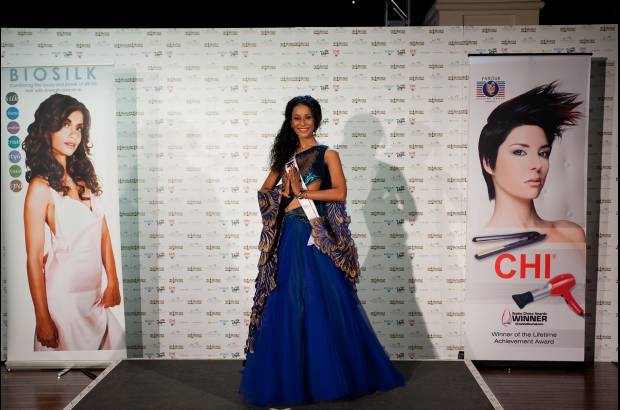 AP - Ushoshi Sengupta, Miss India.