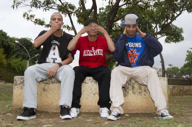 - Desde Aranjuez, comuna 4, la cuna del DJ Fazeta y sus compa&#241;eros MC: Gambeta y Kaztro.