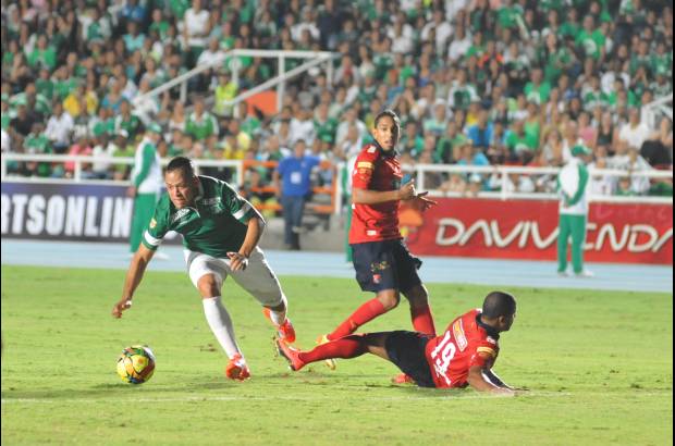 Colprensa - Esa igualdad de visitante en el estadio Pascual Guerrero, gracias a los goles de Vladimir Marín (38') y Gustavo Bolívar (44').