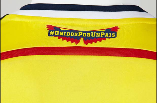 Colprensa - La nueva camiseta lleva un mensaje de uni&#243;n y orgullo por Colombia.