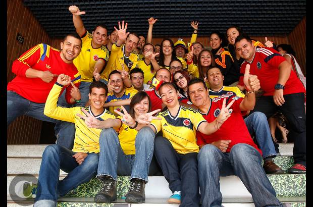 MARIO VALENCIA - En el peri&#243;dico El Colombiano nos pusimos la camiseta y alentamos a la selecci&#243;n Colombia.