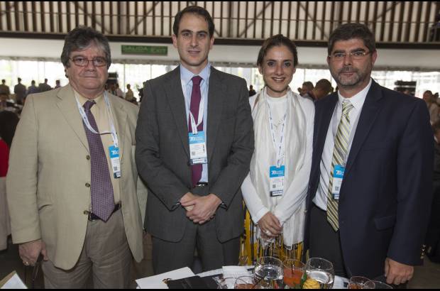 Fotos esteban vanegas y Manuel saldarriaga - Eduardo Chaparro de la Andi, Tomás Gonzales, ministro de minas; Natalia Gutierrez, viceministra de Interior, y Eduardo Bettin Sarton.
