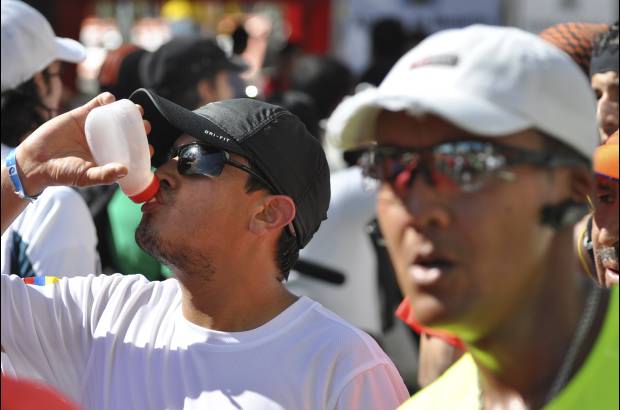 Esteban Jaramillo y Sebasti&#225;n Salazar - M&#225;s de 10 mil competidores se dieron cita en esta hist&#243;rica cita deportiva que se corr&#237;a en las modalidades de 5, 10, 21 y 42 kil&#243;metros.
