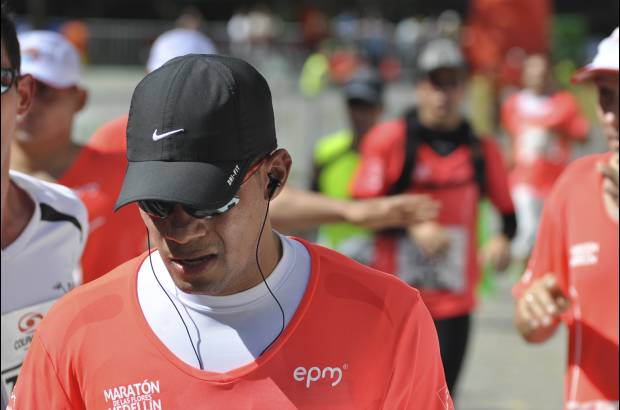 Esteban Jaramillo y Sebasti&#225;n Salazar - M&#225;s de 10 mil competidores se dieron cita en esta hist&#243;rica cita deportiva que se corr&#237;a en las modalidades de 5, 10, 21 y 42 kil&#243;metros.