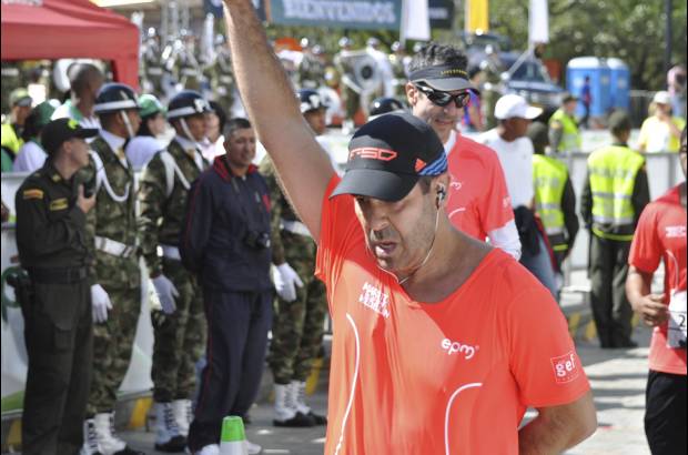Esteban Jaramillo y Sebasti&#225;n Salazar - M&#225;s de 10 mil competidores se dieron cita en esta hist&#243;rica cita deportiva que se corr&#237;a en las modalidades de 5, 10, 21 y 42 kil&#243;metros.