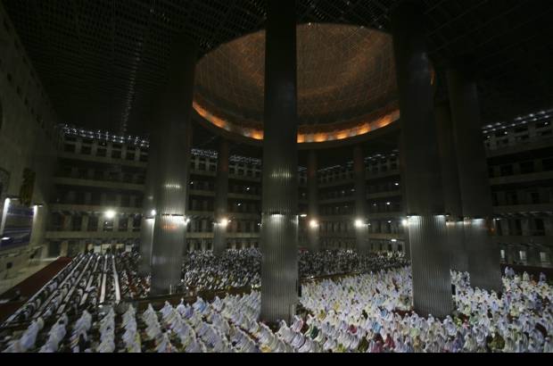 AP - El inicio del Ramadán es calculado con base en la Luna nueva, que determina el comienzo del mes lunar musulmán.