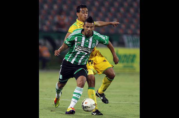 Julio C&#233;sar Herrera - Nacional cay&#243; en el estadio Atanasio Girardot por 1-2 ante el Huila.