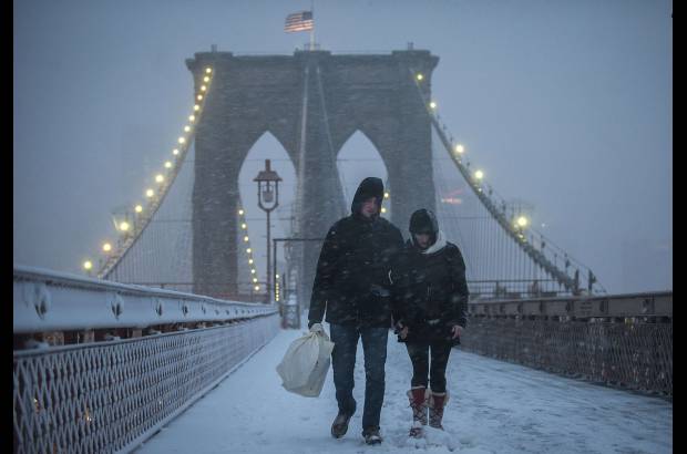 Reuters - La tormenta &quot;Nemo&quot; lleg&#243; a Nueva York tres meses despu&#233;s del devastador paso del hurac&#225;n &quot;Sandy&quot;.