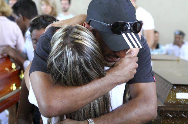 AP - El incendio de la discoteca Kiss en la ciudad brasileña de Santa María dejó más de 200 heridos.