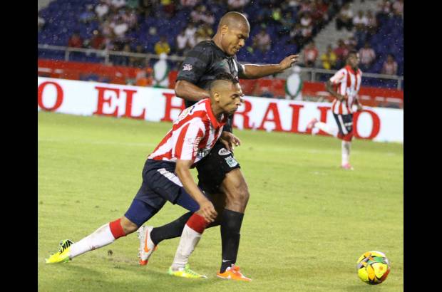 COLPRENSA - El equipo paisa acerc&#243; la clasificaci&#243;n para los cuadrangulares semifinales con su victoria 0 - 1 sobre Atl&#233;tico Junior.
