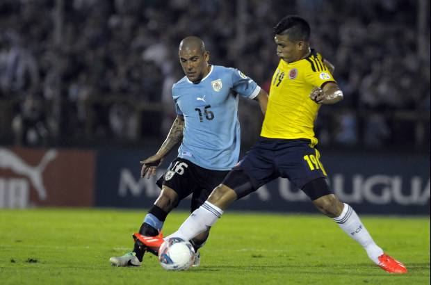 AP - En la etapa complementaria fueron los locales los que impusieron la local&#237;a y lograron anotar los goles para sus intereses.