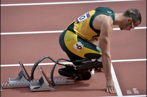 AP - Logr&#243; clasificarse, adem&#225;s, para las semifinales de 400 metros de Londres 2012.