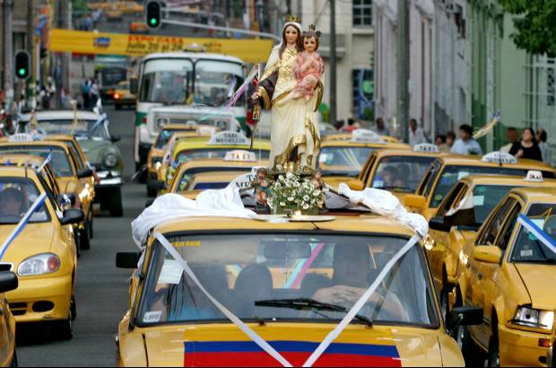 Juan Antonio S&#225;nchez - Cientos de conductores celebraron este lunes 16 de julio el d&#237;a de la Virgen del Carmen.