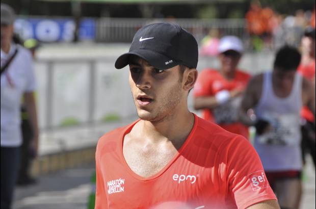 Esteban Jaramillo y Sebasti&#225;n Salazar - M&#225;s de 10 mil competidores se dieron cita en esta hist&#243;rica cita deportiva que se corr&#237;a en las modalidades de 5, 10, 21 y 42 kil&#243;metros.