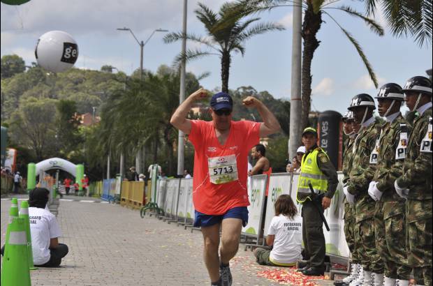 Esteban Jaramillo y Sebasti&#225;n Salazar - M&#225;s de 10 mil competidores se dieron cita en esta hist&#243;rica cita deportiva que se corr&#237;a en las modalidades de 5, 10, 21 y 42 kil&#243;metros.