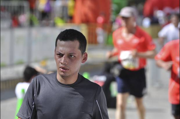 Esteban Jaramillo y Sebasti&#225;n Salazar - M&#225;s de 10 mil competidores se dieron cita en esta hist&#243;rica cita deportiva que se corr&#237;a en las modalidades de 5, 10, 21 y 42 kil&#243;metros.