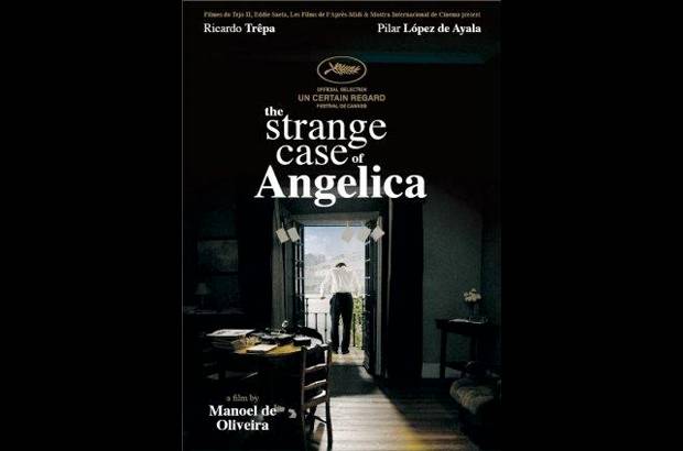 Estranho caso de Ang&#233;lica (The strange case of Angelica) - Una noche, Isaac, un joven fot&#243;grafo inquilino de la pensi&#243;n de Do&#241;a Rosa en R&#233;gua, debe acudir de inmediato a la casa de una adinerada familia para hacer el retrato de su hija, Ang&#233;lica, quien falleci&#243; justo despu&#233;s de su matrimonio. Cuando llega a la mansi&#243;n, Isaac descubre a Ang&#233;lica y su belleza lo trastorna. Se enamora perdidamente y a partir de ese momento, Ang&#233;lica lo atormenta d&#237;a y noche.
