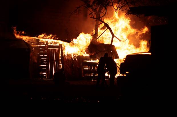 Donaldo Zuluaga - Pese a la gravedad del incendio por fortuna no hubo v&#237;ctimas mortales.