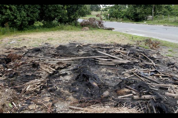 Donaldo Zuluaga - Las quemas son otro fen&#243;meno que est&#225; causando alta contaminaci&#243;n en la zona, en desarrollo de las protestas mineras y agrarias.