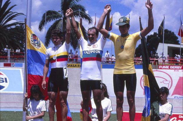 Archivo - Estampa de Balbino Jaramillo, máximo ganador de oros de la persecución en Colombia.