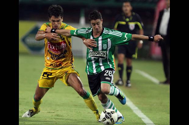Julio C&#233;sar Herrera - Nacional cay&#243; en el estadio Atanasio Girardot por 1-2 ante el Huila.