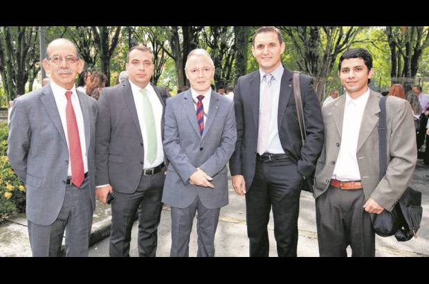 Fotos manuel saldarriaga - Luis Felipe Casas, Edwin Giraldo, &#193;lvaro G&#243;mez, Javier V&#225;squez y Carlos Saldarriaga.