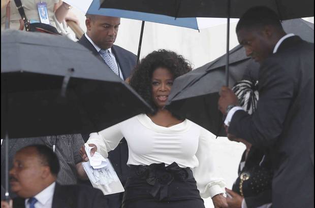 AP - Oprah Winfrey a su llegada al aniversario n&#250;mero 50 del discurso de Martin Luther King.