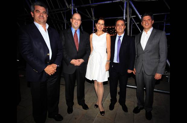 Fotos esteban vanegas y Manuel saldarriaga - Rafael Del Castillo, Daniel Posen, Susana Caldas Lemaitre, Mauricio Yepes y Felipe Hoyos.