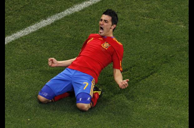 AP - La celebración del goleador español que ajusta cuatro tantos en Sudáfrica.