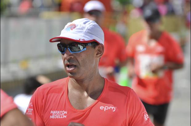 Esteban Jaramillo y Sebasti&#225;n Salazar - M&#225;s de 10 mil competidores se dieron cita en esta hist&#243;rica cita deportiva que se corr&#237;a en las modalidades de 5, 10, 21 y 42 kil&#243;metros.