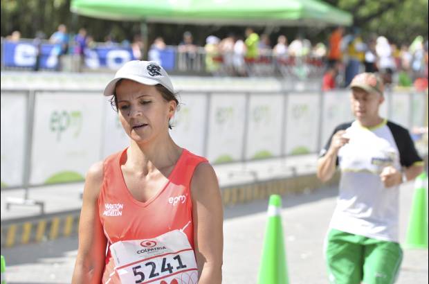 Esteban Jaramillo y Sebasti&#225;n Salazar - M&#225;s de 10 mil competidores se dieron cita en esta hist&#243;rica cita deportiva que se corr&#237;a en las modalidades de 5, 10, 21 y 42 kil&#243;metros.