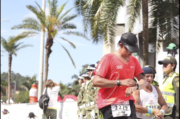 Esteban Jaramillo y Sebasti&#225;n Salazar - M&#225;s de 10 mil competidores se dieron cita en esta hist&#243;rica cita deportiva que se corr&#237;a en las modalidades de 5, 10, 21 y 42 kil&#243;metros.