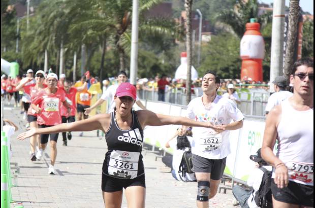 Esteban Jaramillo y Sebasti&#225;n Salazar - M&#225;s de 10 mil competidores se dieron cita en esta hist&#243;rica cita deportiva que se corr&#237;a en las modalidades de 5, 10, 21 y 42 kil&#243;metros.