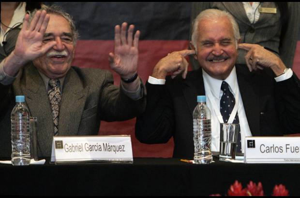 AP - 1963. Adaptó para el cine, en compañía de Carlos Fuentes, el cuento El gallo de oro, de Juan Rulfo.